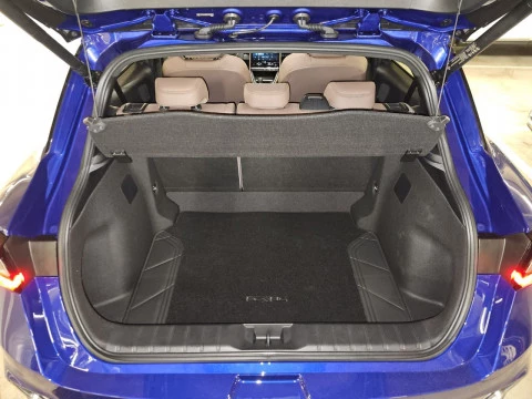 Lexus LBX 1.5 136cv HEV Elegant+