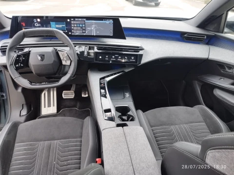 Peugeot 5008 Hybrid 1.2 107KW GT eDCS6