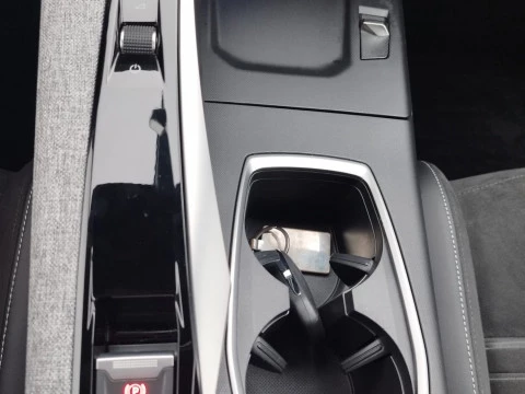 Peugeot 5008 Hybrid 1.2 107KW GT eDCS6