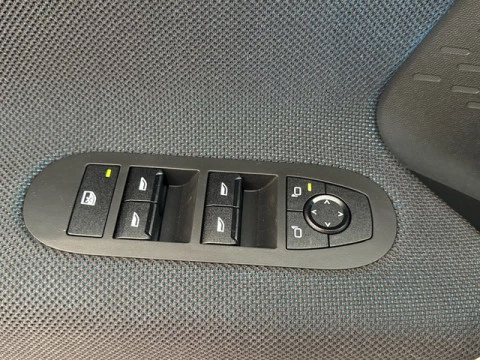 MINI Aceman SE 160 kW (218 CV)