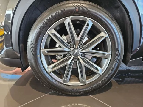 Lexus LBX 1.5 136cv HEV Elegant+