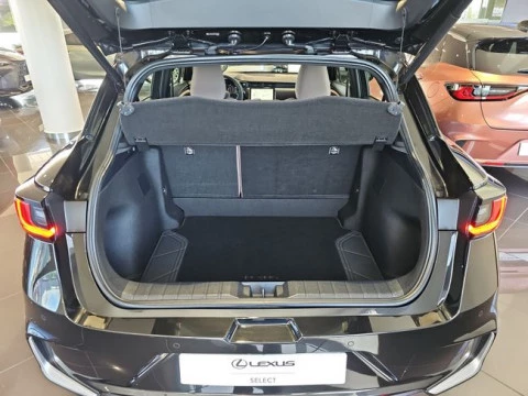 Lexus LBX 1.5 136cv HEV Elegant+