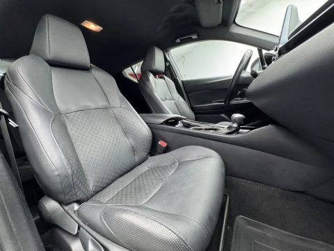 Toyota C-HR 2.0 180H Advance Luxury