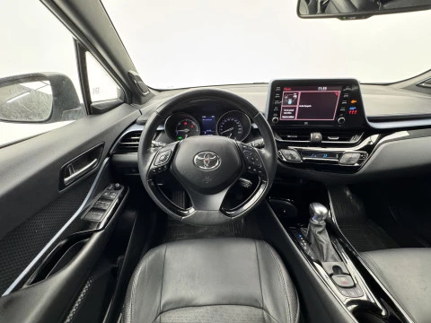 Toyota C-HR 2.0 180H Advance Luxury