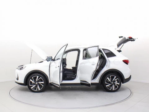 MG ZS 1.5 HEV LUXURY 197 5P