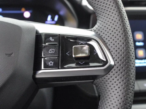 MG ZS 1.5 HEV LUXURY 197 5P