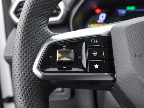 MG ZS 1.5 HEV LUXURY 197 5P