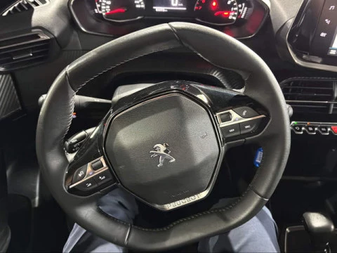 Peugeot 2008 Puretech 100 S&S Active Pack 75 kW (100 CV)