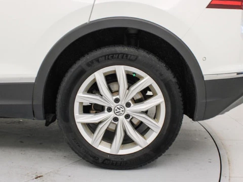 Volkswagen Tiguan 2.0 TSI DSG 4WD SPORT 180 5P