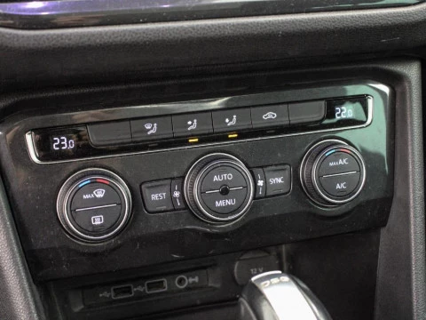 Volkswagen Tiguan 2.0 TSI DSG 4WD SPORT 180 5P