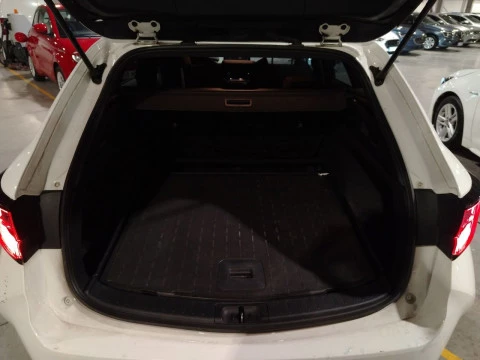 Toyota Corolla 1.8 125H BUSINESS E-CVT TOURING SPORT