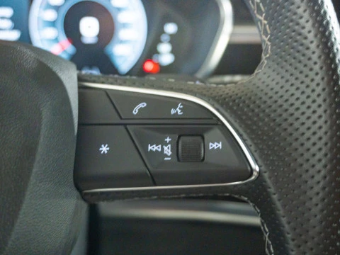 Audi Q3 Black line 35 TFSI 110kW (150CV) S tron