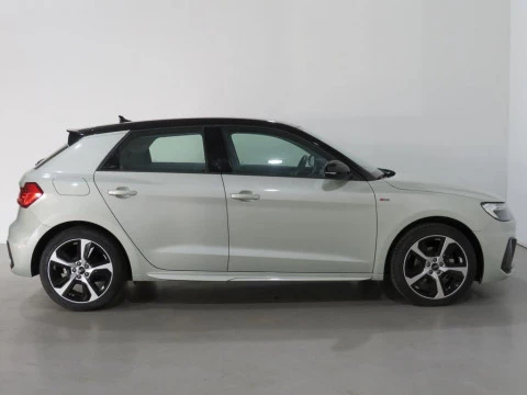 Audi A1 Sportback Adrenalin Black edition 30 TFSI 85 kW (116 CV)