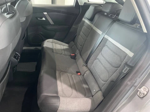 Citroën C4 Hybrid 136 e-DCS6 Plus