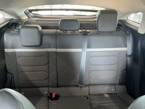 Citroën C4 Hybrid 136 e-DCS6 Plus
