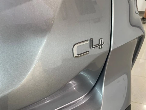 Citroën C4 Hybrid 136 e-DCS6 Plus