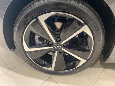 Opel Astra 1.2T XHT 96kW (130CV) GS