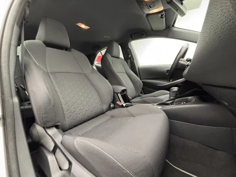 Toyota Corolla 1.8 125H ACTIVE TECH E-CVT