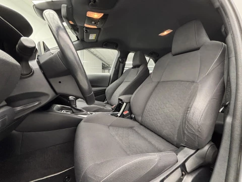 Toyota Corolla 1.8 125H ACTIVE TECH E-CVT