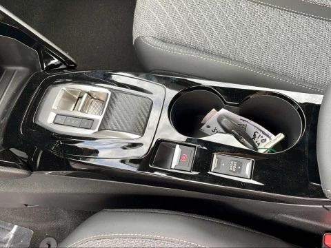 Peugeot 2008 N2008 Allure Hybrid 145 eDCS6