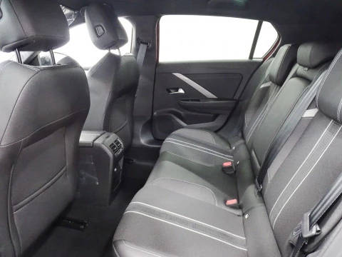 Opel Astra 1.2T XHT 96kW 130CV GS