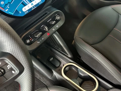 MINI Aceman SE 160 kW (218 CV)