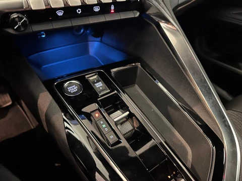 Peugeot 3008 Hybrid 225 e-EAT8 Allure Pack