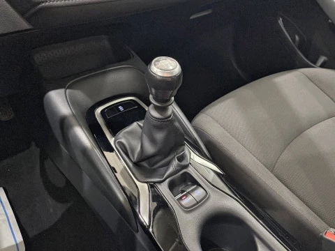 Toyota Corolla 1.6 VVT-i Sol