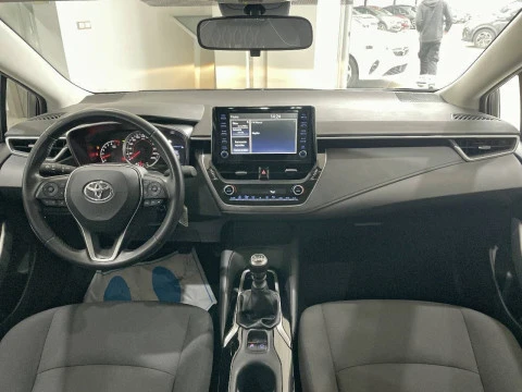Toyota Corolla 1.6 VVT-i Sol