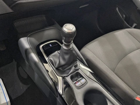 Toyota Corolla 1.6 VVT-i Sol