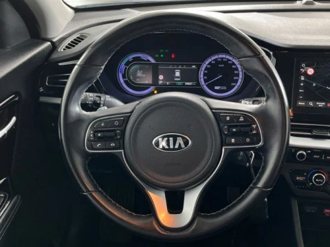 Kia Niro 1.6 GDi HEV 104kW (141CV) Drive
