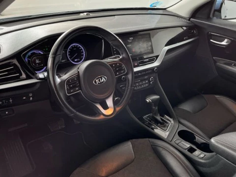 Kia Niro 1.6 GDi HEV 104kW (141CV) Drive