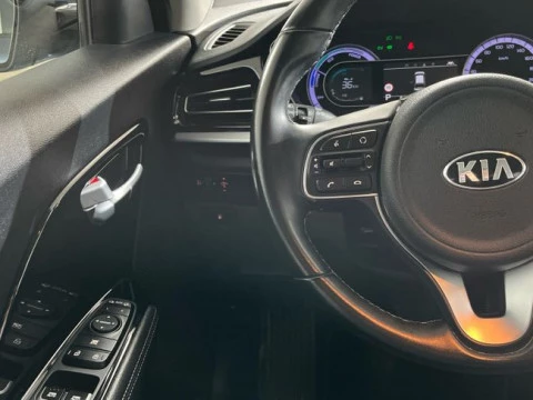 Kia Niro 1.6 GDi HEV 104kW (141CV) Drive
