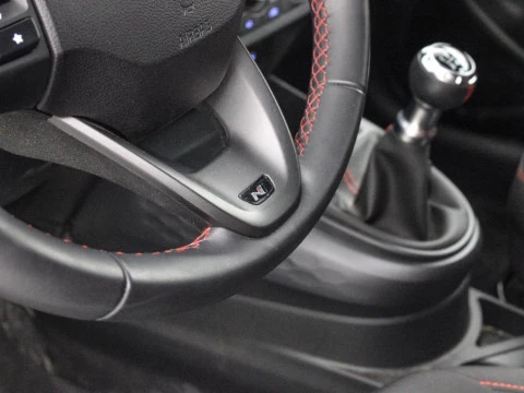 Hyundai i10 1.2 N LINE 84 5P