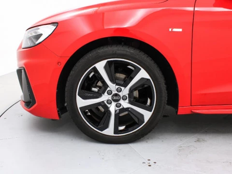 Audi A1 1.0 30 TFSI S TRONIC ADRENALIN SPORTBACK 110 5P