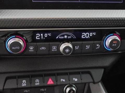 Audi A1 1.0 30 TFSI S TRONIC ADRENALIN SPORTBACK 110 5P