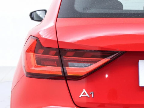 Audi A1 1.0 30 TFSI S TRONIC ADRENALIN SPORTBACK 110 5P