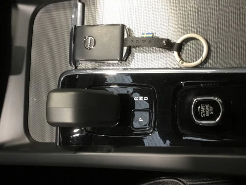 Volvo XC60 XC60 Essential, B4 (gasolina), Gasolina