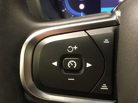 Volvo XC60 XC60 Essential, B4 (gasolina), Gasolina