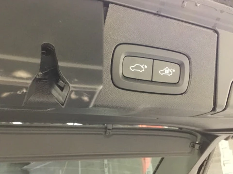 Volvo XC60 XC60 Essential, B4 (gasolina), Gasolina