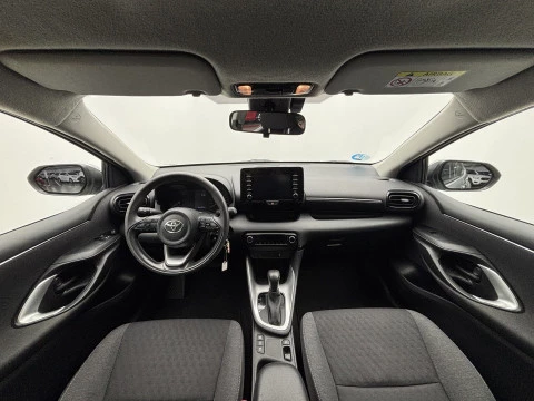 Toyota Yaris 1.5 120H Business Plus