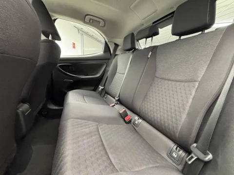 Toyota Yaris 1.5 120H Business Plus