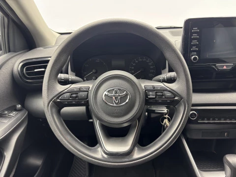 Toyota Yaris 1.5 120H Business Plus