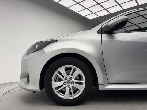 Toyota Yaris 1.5 120H Business Plus