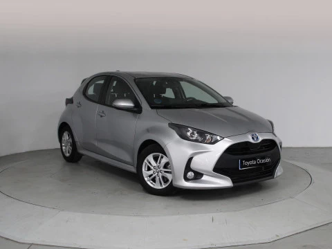Toyota Yaris 1.5 120H Business Plus