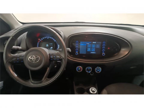 Toyota Aygo X Cross 5 Puertas Play 70 Manual 5v