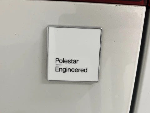 Volvo XC60 XC60 Recharge Polestar Engineered, T8 AWD plug-in hybrid, Eléctrico