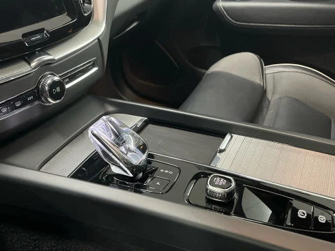 Volvo XC60 XC60 Recharge Polestar Engineered, T8 AWD plug-in hybrid, Eléctrico