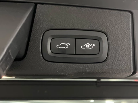 Volvo XC60 XC60 Recharge Polestar Engineered, T8 AWD plug-in hybrid, Eléctrico