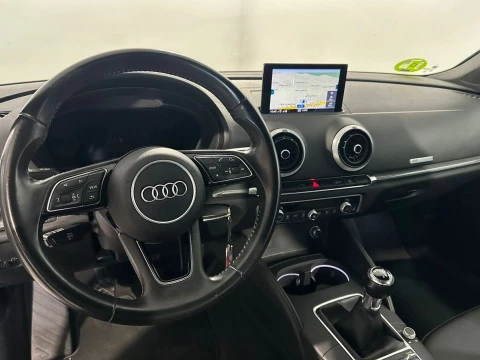 Audi A3 LIMOUSINE 110 CV Sedan ADVANCED